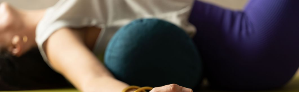 temps d'observation pendant une séance de yoga